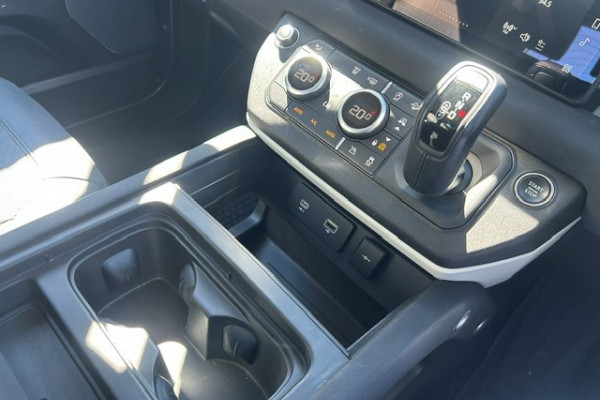 2023 MY23.5 Land Rover Defender L663 90 D250 S SUV Image 18