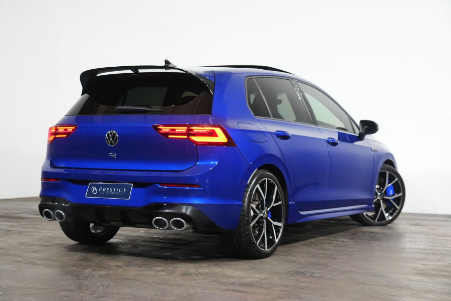 2025 Volkswagen Golf 7 R Hatch Image 7
