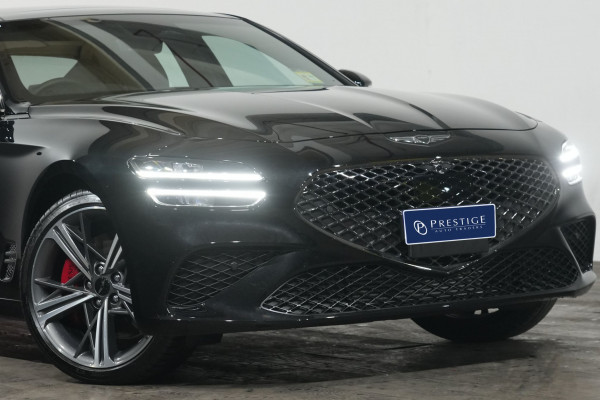 2025 Genesis G70 3.3t Sport Lux Sedan Image 2