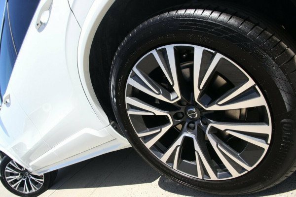 2020 MYon Volvo XC90 L Series T6 Momentum Suv