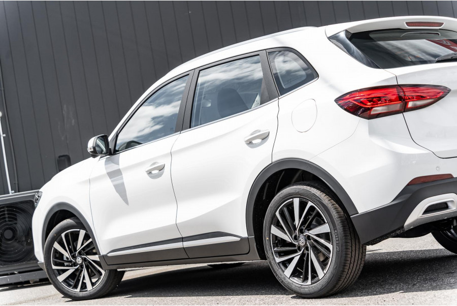 2024 MY25 MG ZS ZS32 Essence Hybrid+ SUV Image 7