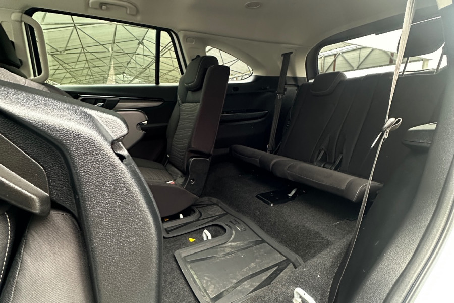 2021 Isuzu MU-X RJ LS-U SUV Image 12
