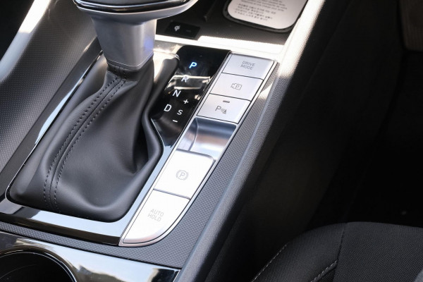 2026 Hyundai i30 CN7.V4 Hybrid Sedan Image 17