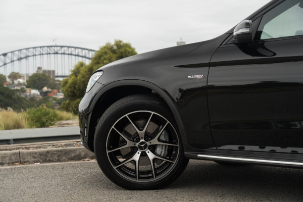 2022 Mercedes-Benz GLC-Class GLC43 AMG SUV Image 8