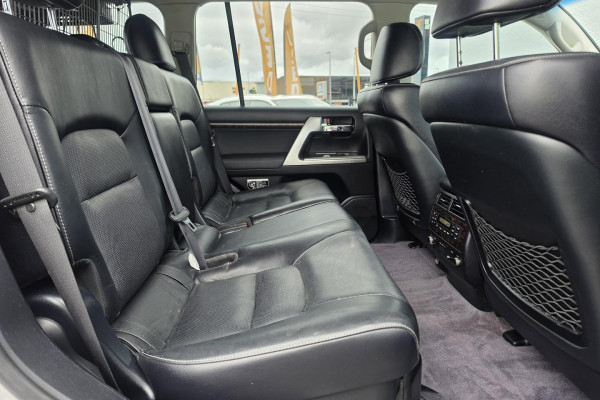 2012 MY10 Toyota LandCruiser VDJ200R Sahara SUV Image 15