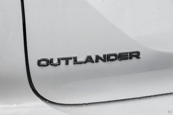 2025 Mitsubishi Outlander ZM ES SUV Image 10