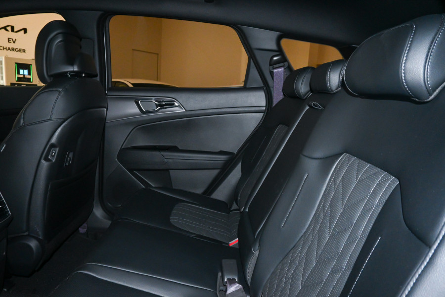 2025 Kia Sportage NQ5 SX+ SUV Image 9