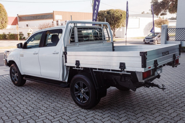 2023 Toyota HiLux GUN126R SR Cab Chassis Image 5