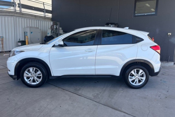 2017 Honda HR-V VTi SUV