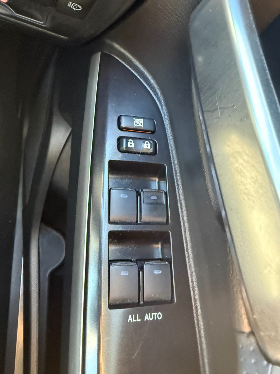 2019 Toyota LandCruiser VDJ200R VX SUV Image 19