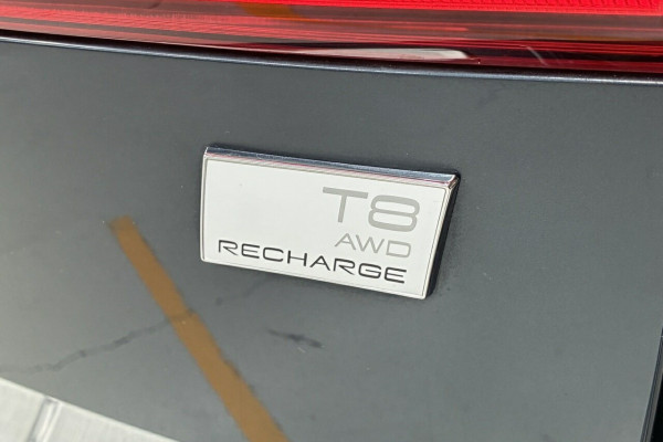 2022 MY23 Volvo XC60 UZ Recharge Ultimate T8 Plug-in Hybrid SUV Image 8