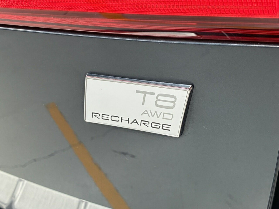 2022 MY23 Volvo XC60 UZ Recharge Ultimate T8 Plug-in Hybrid SUV Image 8