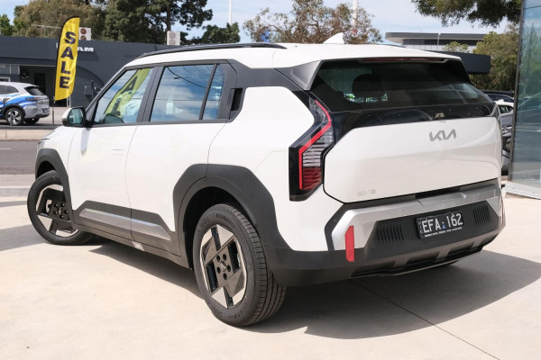 2026 MY27 Kia EV3 SV Air Long Range SUV Image 4