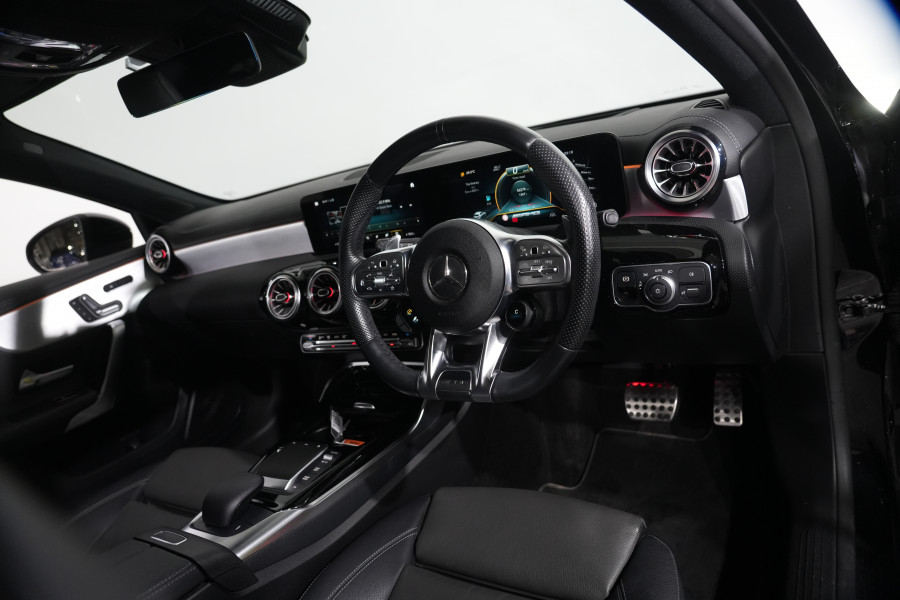 2022 Mercedes-Benz A-Class 4matic Hatch Image 11