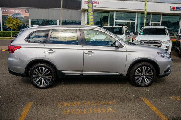 2019 Mitsubishi Outlander ZL ES SUV Image 4