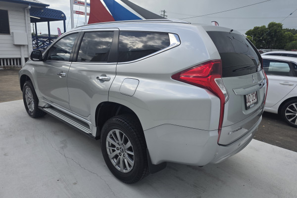 2019 Mitsubishi Pajero Sport QE GLX SUV Image 5