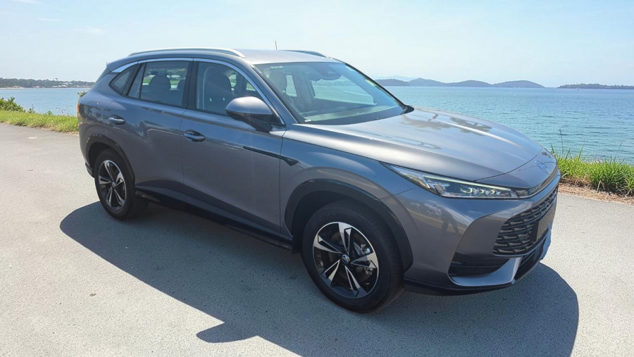 2025 MG HS AS33H Excite Hybrid+ SUV Image 1