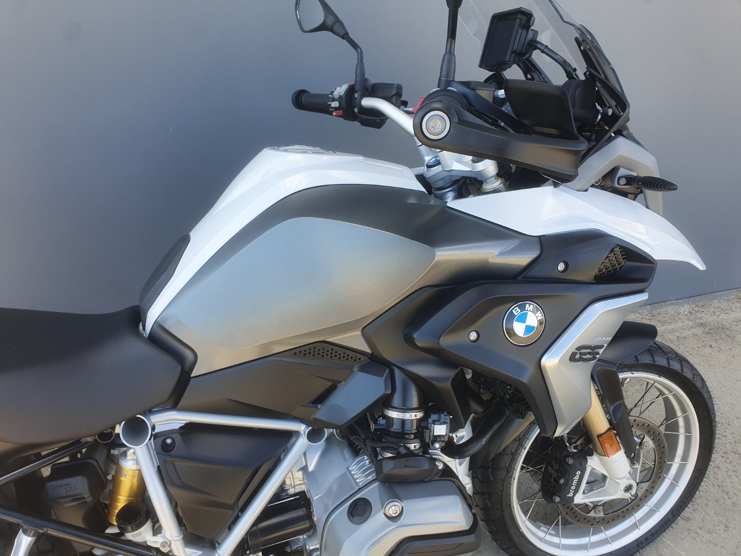 2017 BMW R 1200 GS Motorcycle Image 11