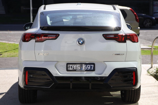 2024 BMW iX2 U10 xDrive30 M Sport SUV image 4