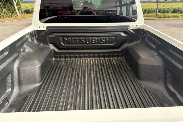 2025 Mitsubishi Triton MV GLS Ute Image 7