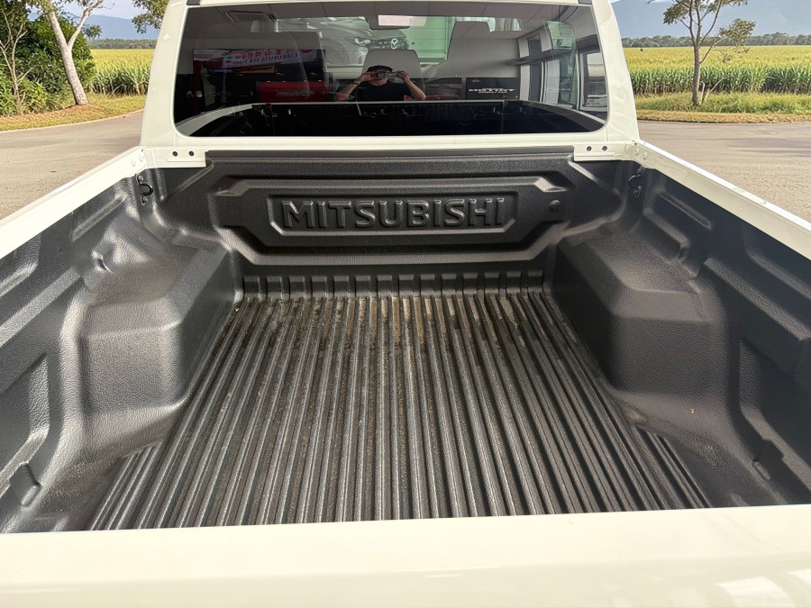 2025 Mitsubishi Triton MV GLS Ute Image 7