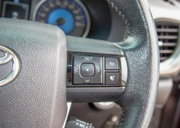 2015 Toyota Hilux GUN126R SR5 (4x4) Dual cab utility
