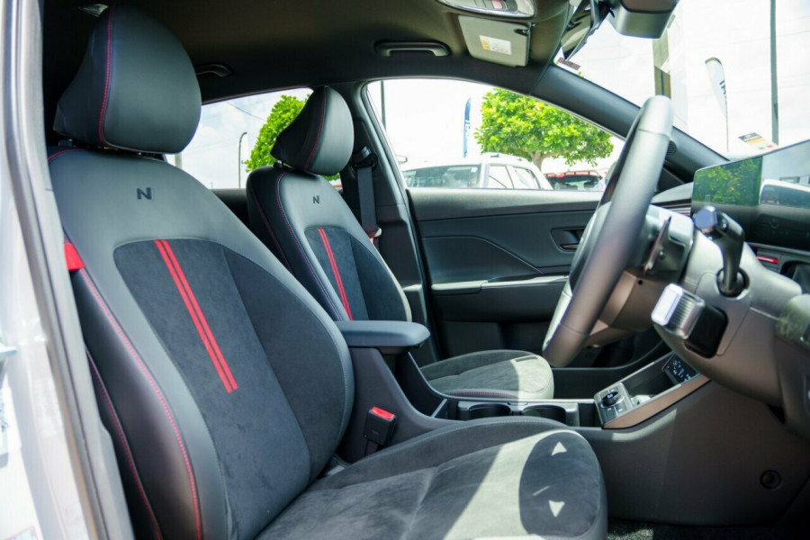 2026 Hyundai KONA HYBRID SX2.V3 Elite N Line SUV Image 17
