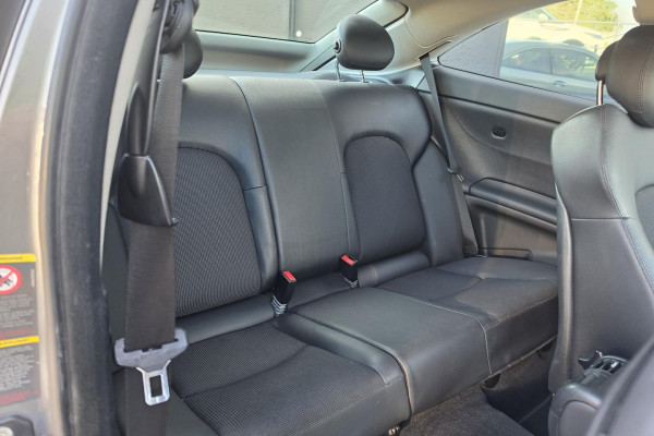 2010 Mercedes-Benz CLA-Class CL203 CLC200 Kompressor Coupe Image 16