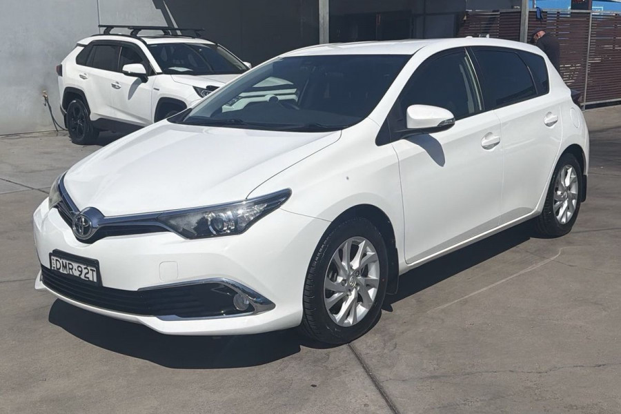 2017 Toyota Corolla ZRE182R Ascent Sport Hatch Image 8