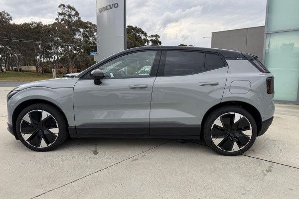 2024 Volvo EX30  Twin Motor Performance Ultra SUV Image 6