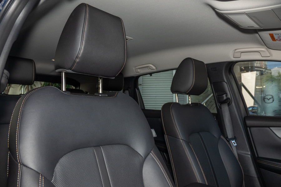 2025 Mazda CX-80 KL D50e Touring SUV Image 10
