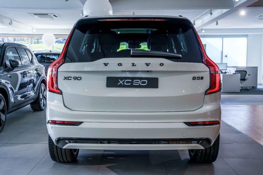 2026 Volvo XC90 L Series Black Edition SUV Image 3