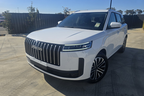2026 Jaecoo J5  Track SUV Image 3