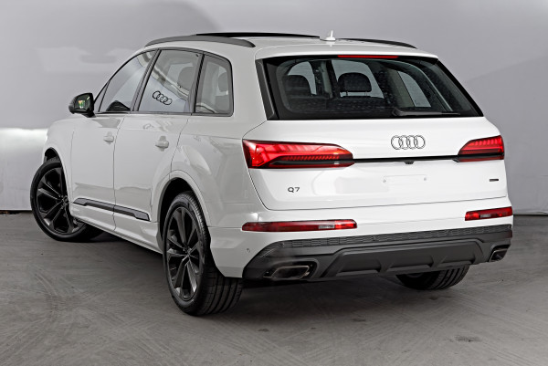 2026 MY25 Audi Q7 4M TFSI 185kW SUV image 2