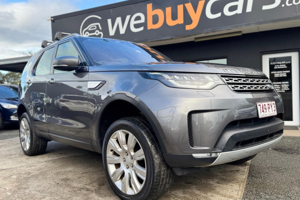 2018 Land Rover Discovery Series 5 HSE Luxury SUV Image 3