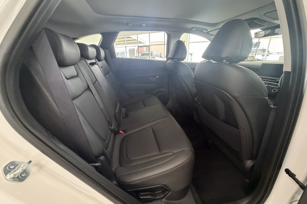 2026 Hyundai Tucson NX4.V4 Hybrid Premium SUV Image 13