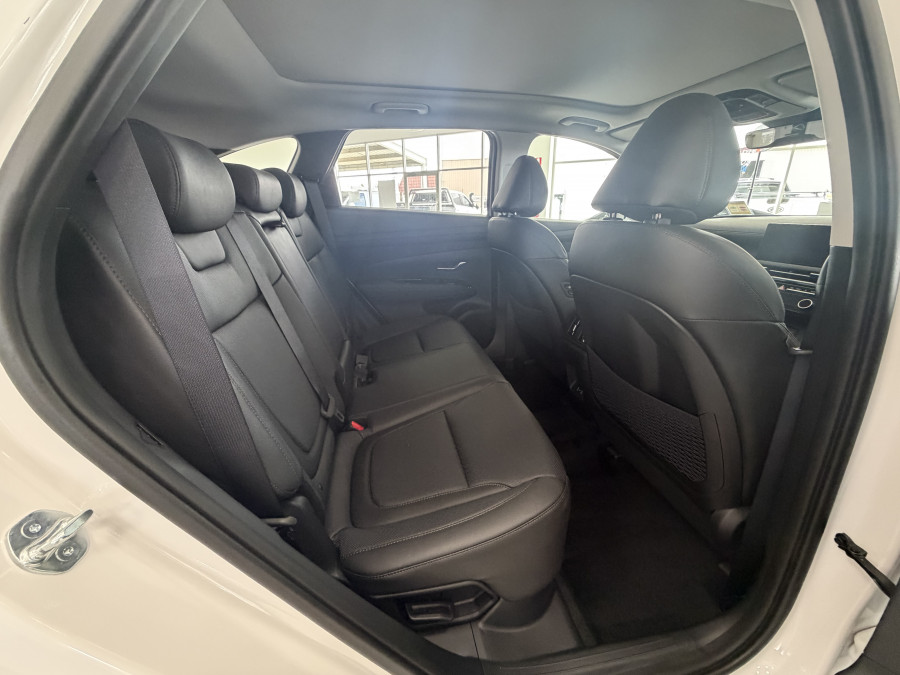 2026 Hyundai Tucson NX4.V4 Hybrid Premium SUV Image 13