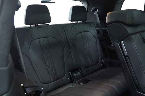2023 BMW X7 G07 LCI xDrive40d M Sport SUV image 13