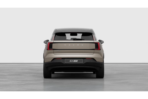 2026 Volvo EX30  Single Motor Extended Range Ultra SUV Image 4