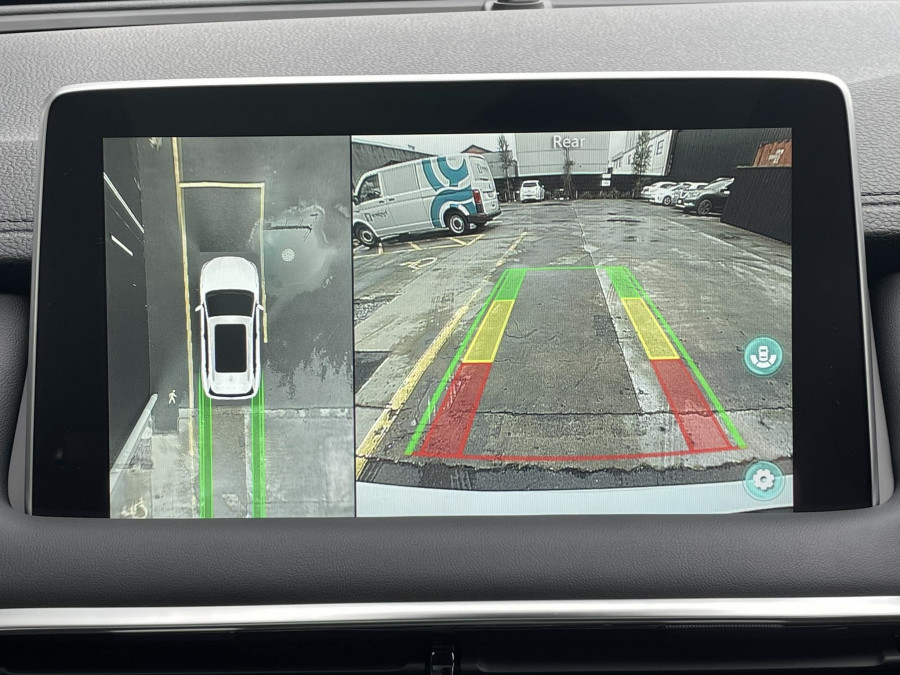 2025 MG HS Plug-in Hybrid Essence SUV Image 20