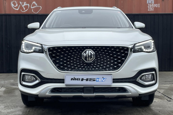 2025 MG HS Plug-in Hybrid Essence SUV Image 9