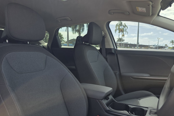 2025 MY26 Kia K4 CL4m Sport Hatch Image 19