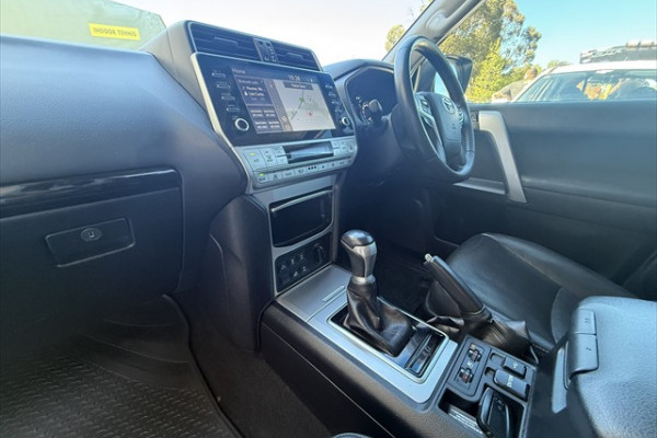 2020 Toyota LandCruiser Prado GDJ150R GXL SUV Image 16