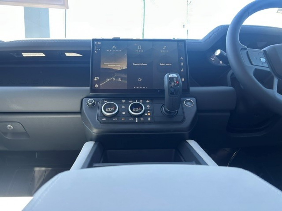2025 MY26 Land Rover Defender L663 110 D250 S SUV Image 15