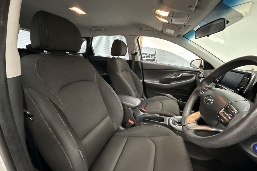 2017 MY18 Hyundai i30 PD Active Hatch Image 21
