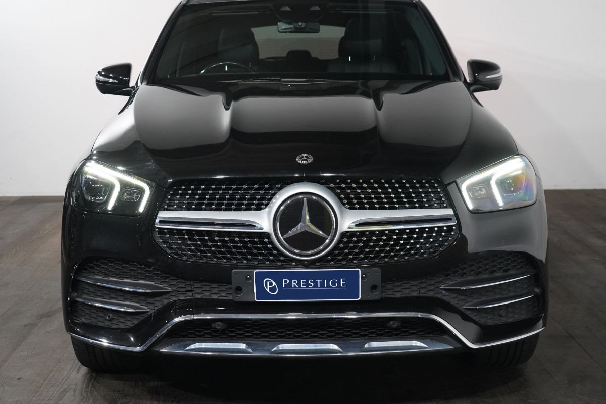 2019 Mercedes-Benz Gle 300 D 4matic SUV Image 3