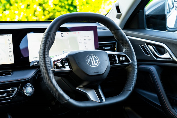 2025 MG HS Excite SUV Image 18