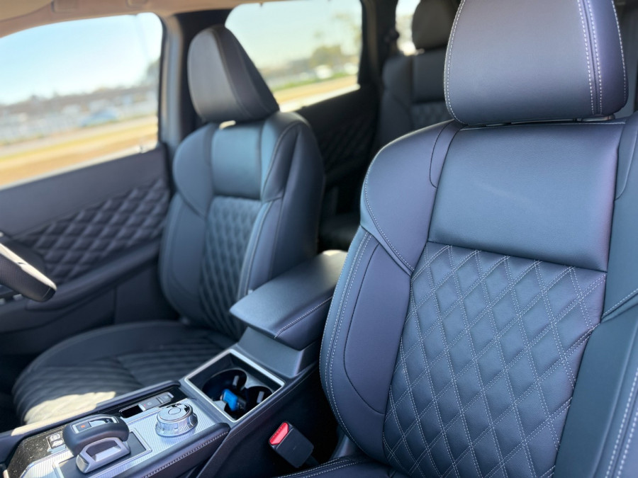 2024 Mitsubishi Outlander ZM PHEV Exceed SUV Image 14