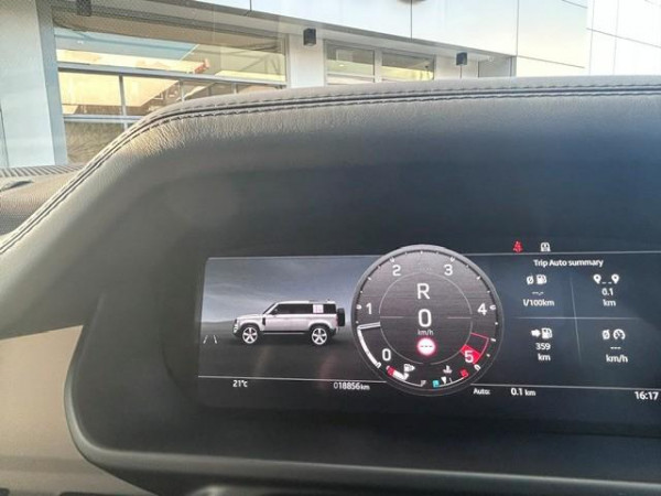 2024 Land Rover Defender L663 110 D300 X SUV image 11