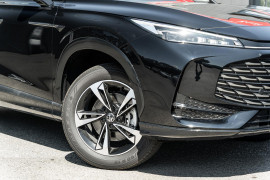 2024 MY24.5 MG HS AS33 Vibe SUV
